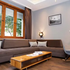 Appartamento 3-bedroom - Urban Art Gallery - Free Parking!, Sofia